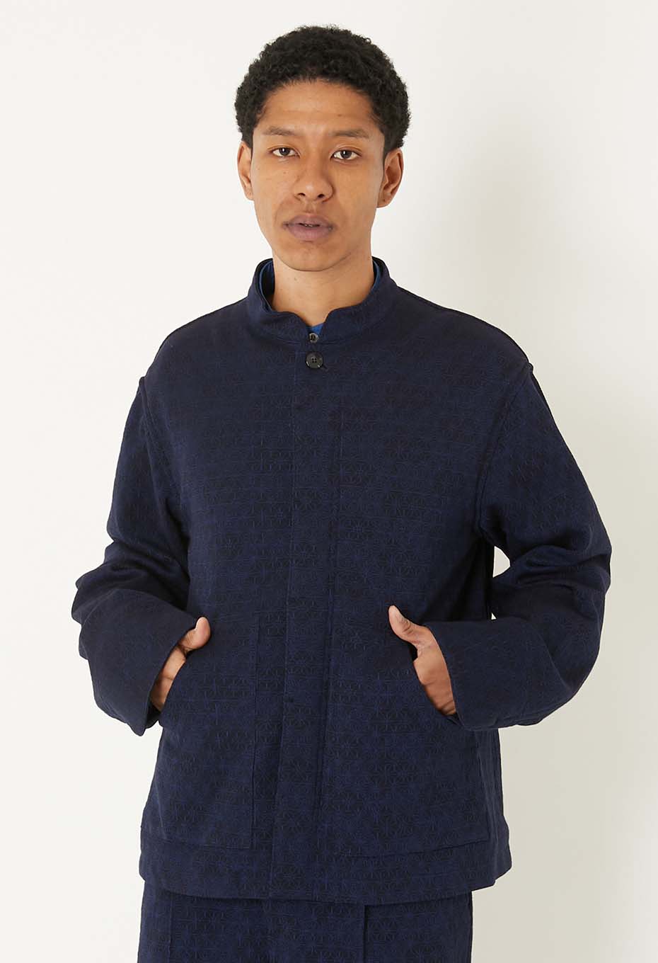 ウールニットジャカード スタンドカラージャケット - NAVY
