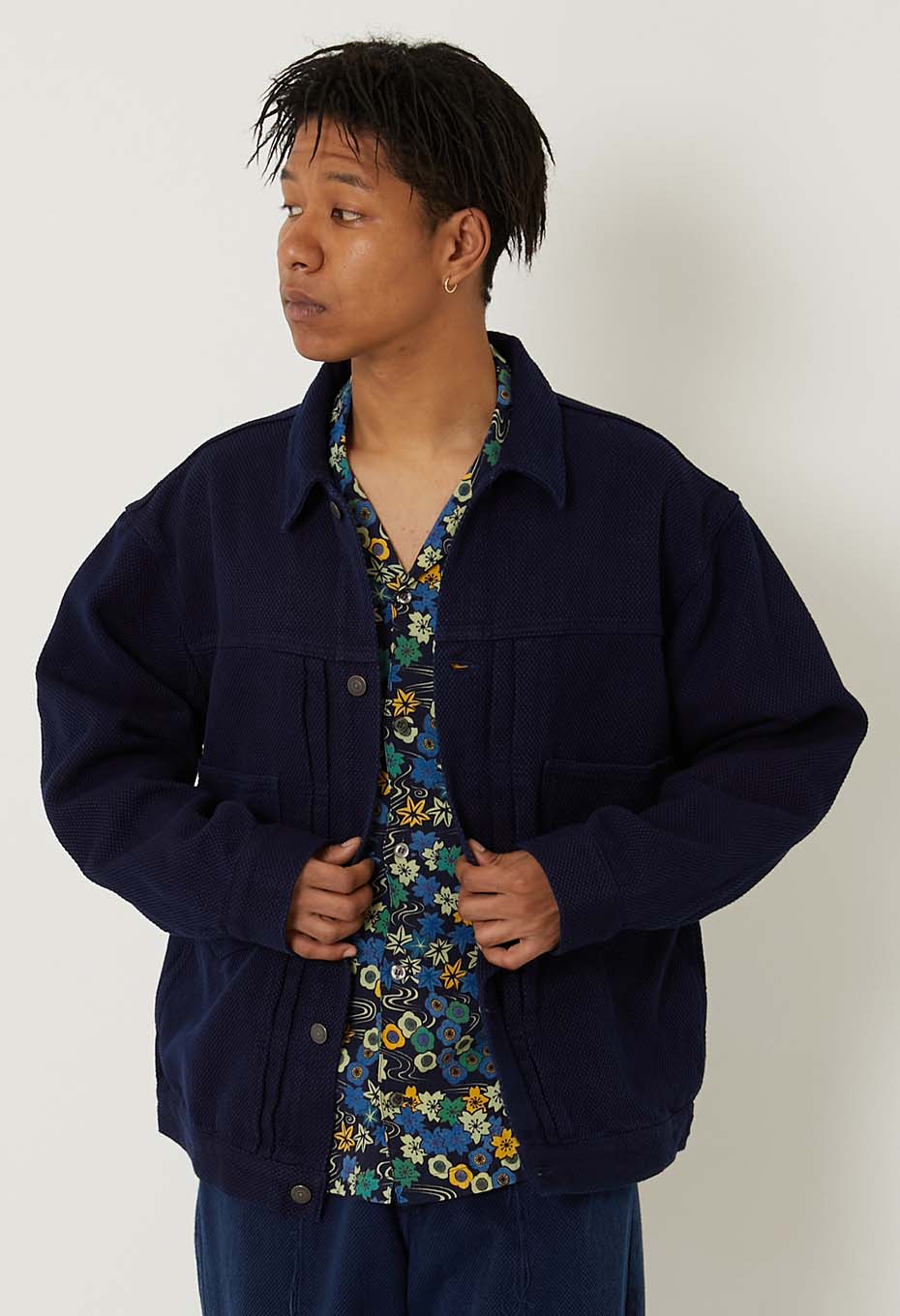 Woven Pure Indigo Light Sashiko Trucker Jacket - INDIGO