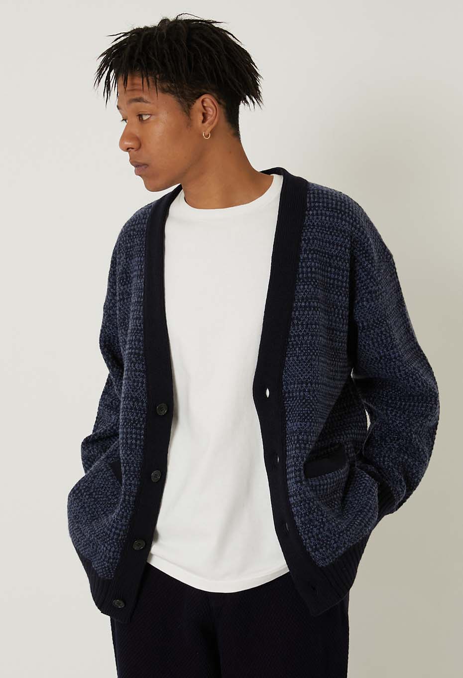 マチアカリ カノコニット Vネック カーディガン - NAVY