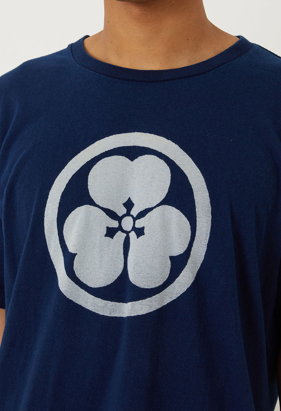 カタバミバッセン インディゴTシャツ - INDIGO