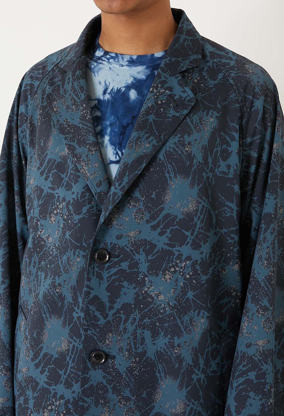 ショウカテンシャガラスプリント チェスターコート - NAVY