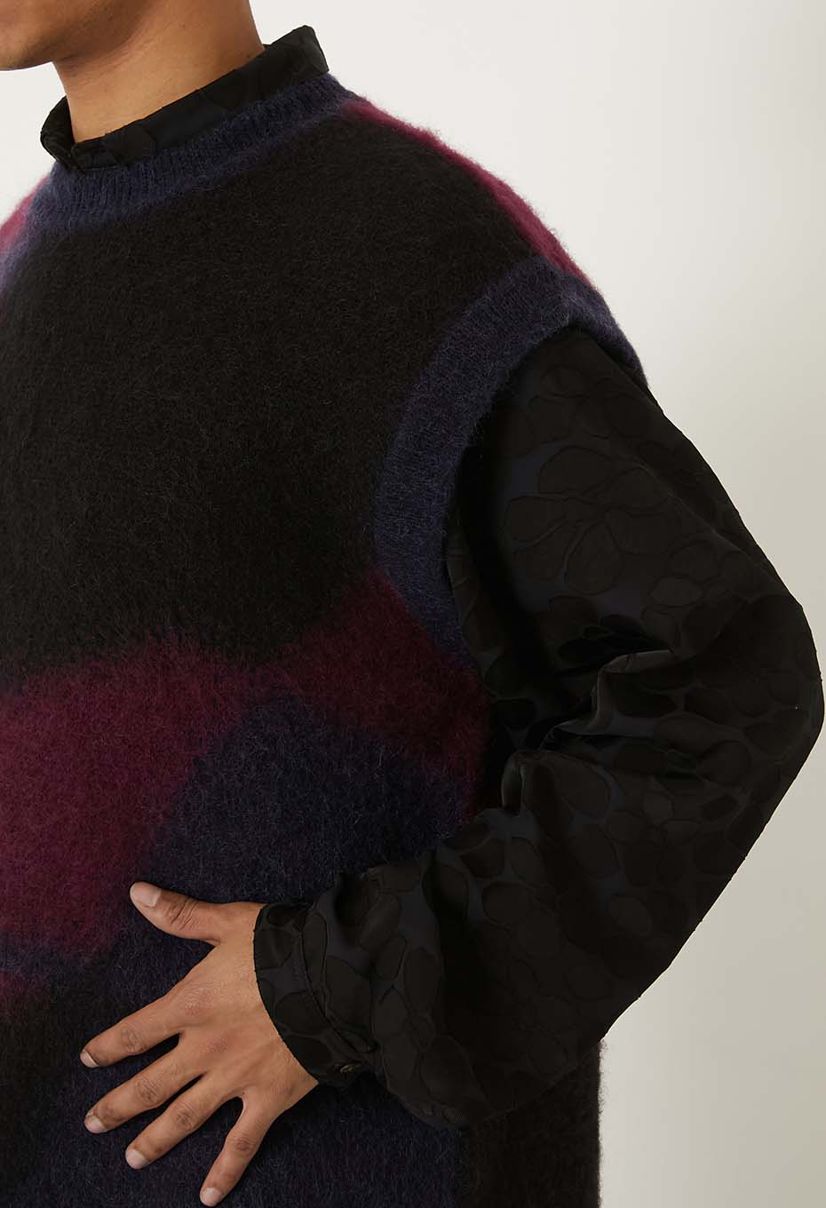 シャギーグラデーション ニットベスト - DARK NAVY
