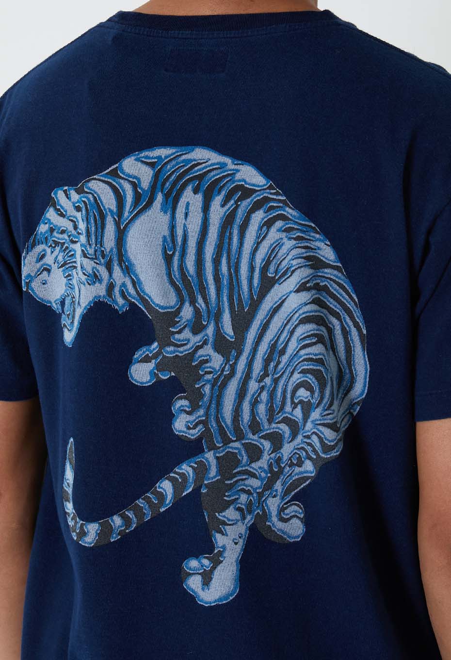 ミカエリタイガー バッセンTシャツ - INDIGO
