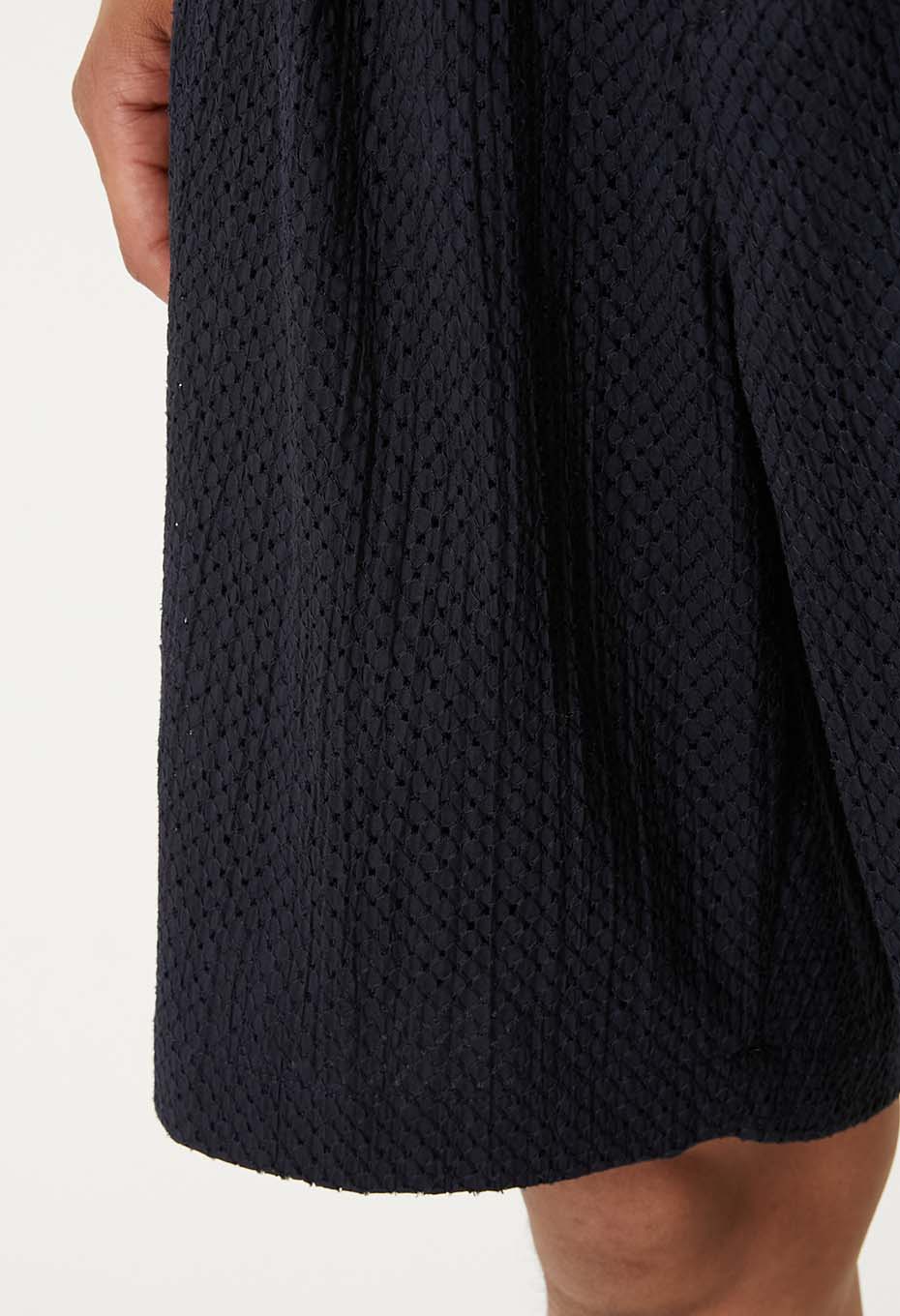 マイヤーレース グルカショーツ - DARK NAVY