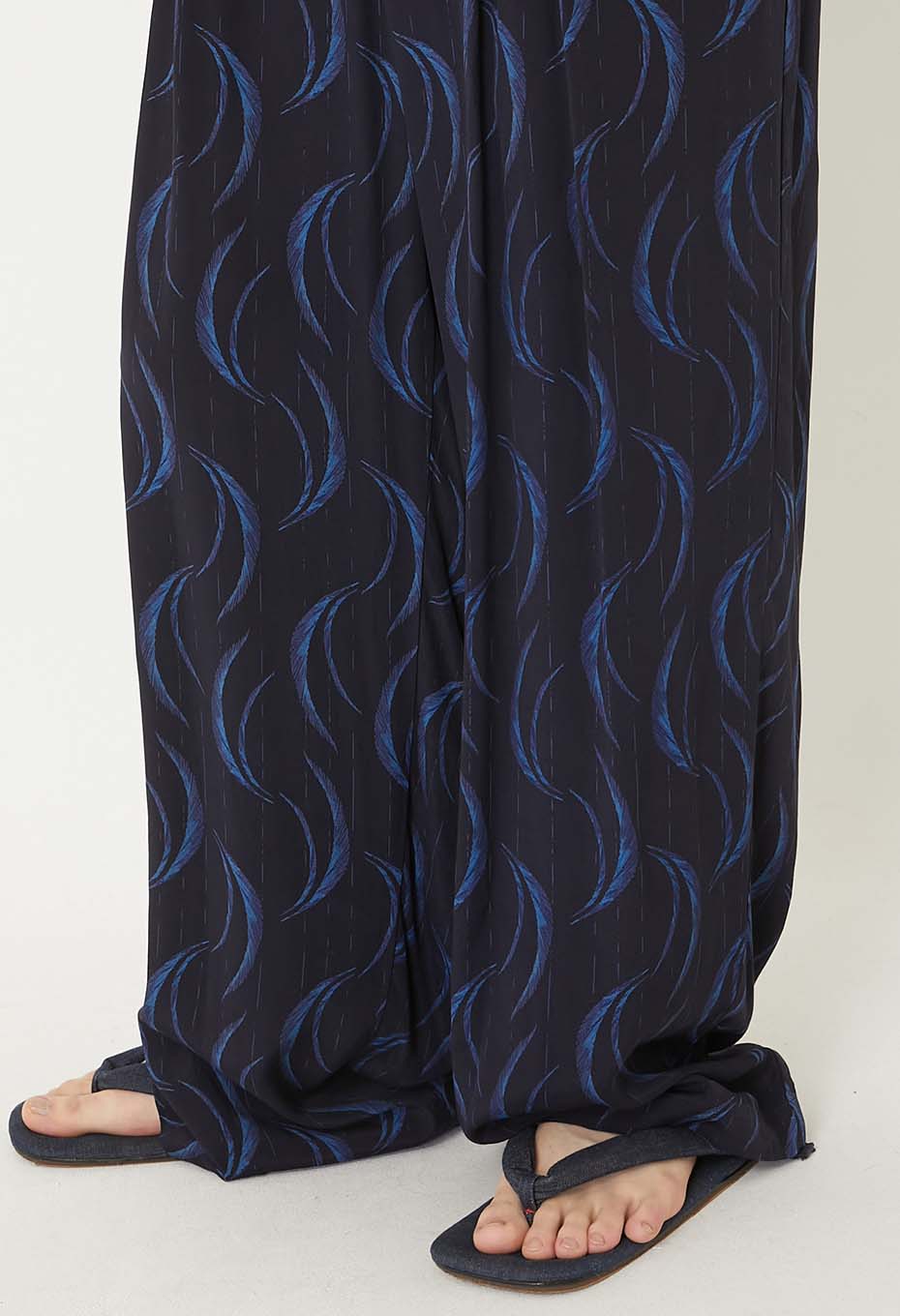 Rayonette Mebuki Print Easy Pants - DARK NAVY