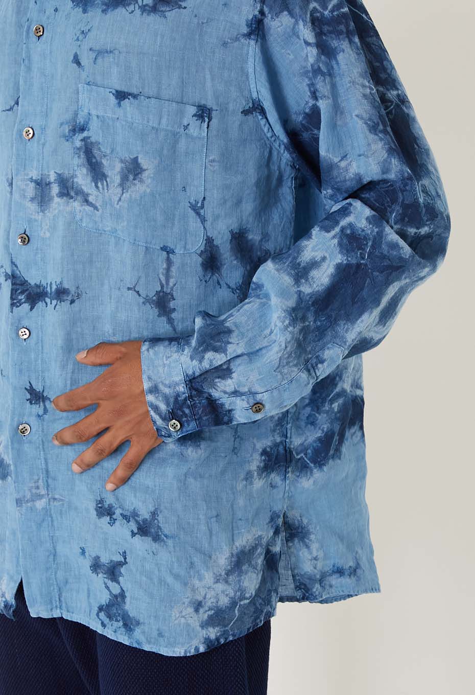 リネン インディゴムラクモシボリ スタンドカラー ロングスリーブシャツ - INDIGO