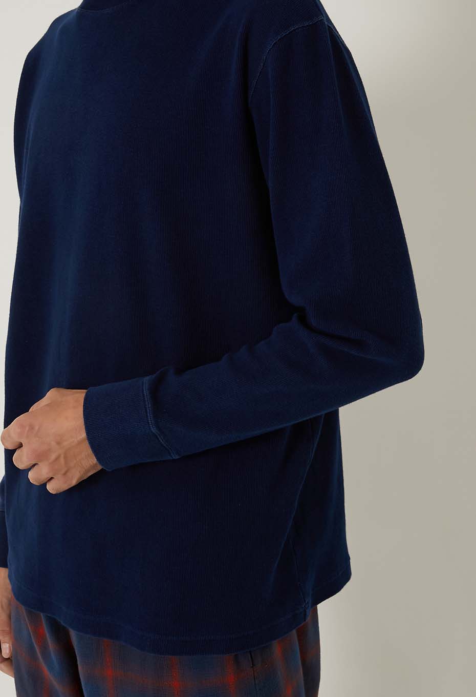 ムライトテレコ テゾメ ニードルステッチ タートルネック Tシャツ ユニセックス - INDIGO
