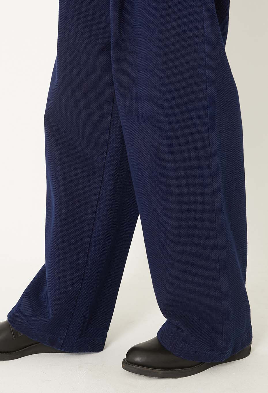 J7281Woven Pure Indigo Nijuori Sashiko Tuck Wide Pants - INDIGO
