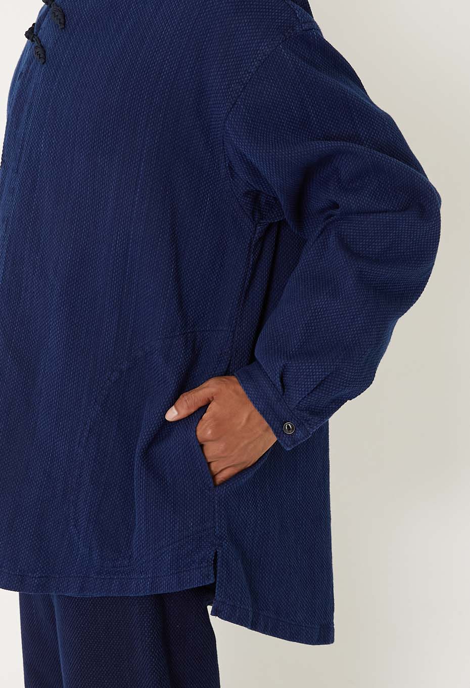 カセゾメサシコ ノット ボタンシャツ - INDIGO